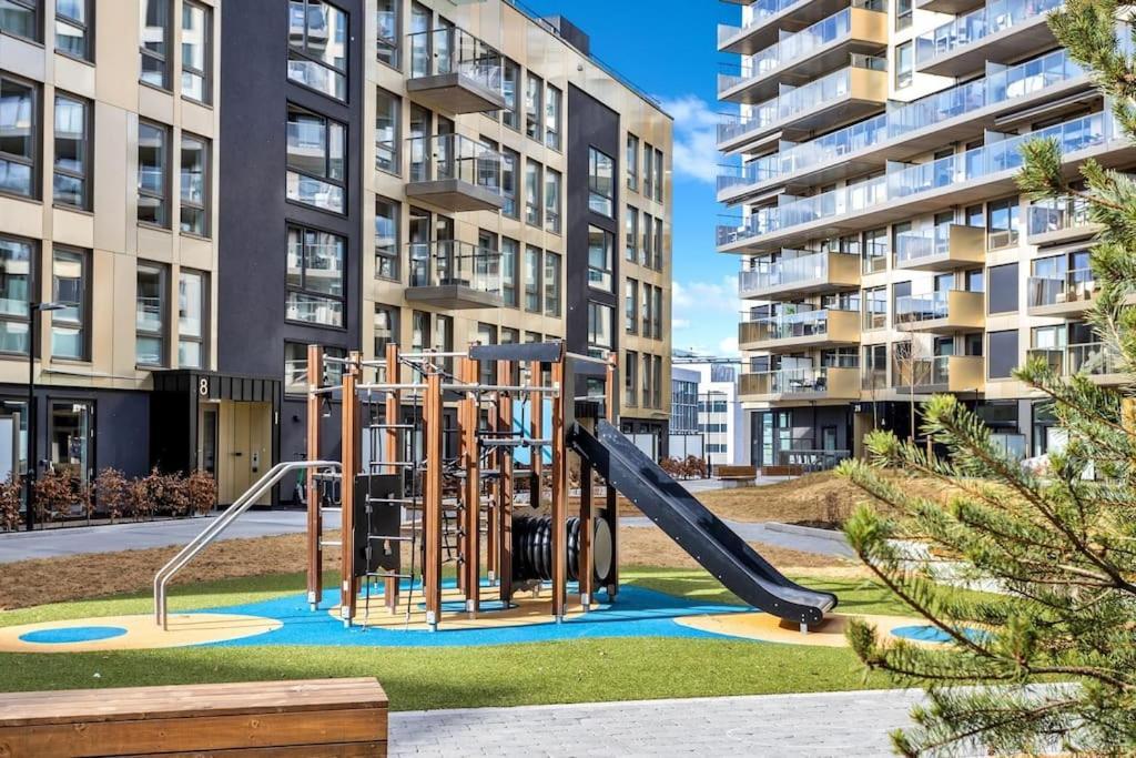 Ferienwohnung Nydalen/Storo- Ved T-Banestasjon Oslo Exterior foto